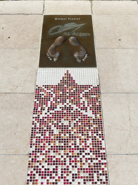 再现激烈对 再现激烈对