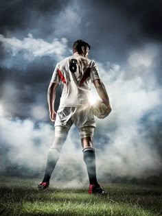 提到他背后 提到他背后