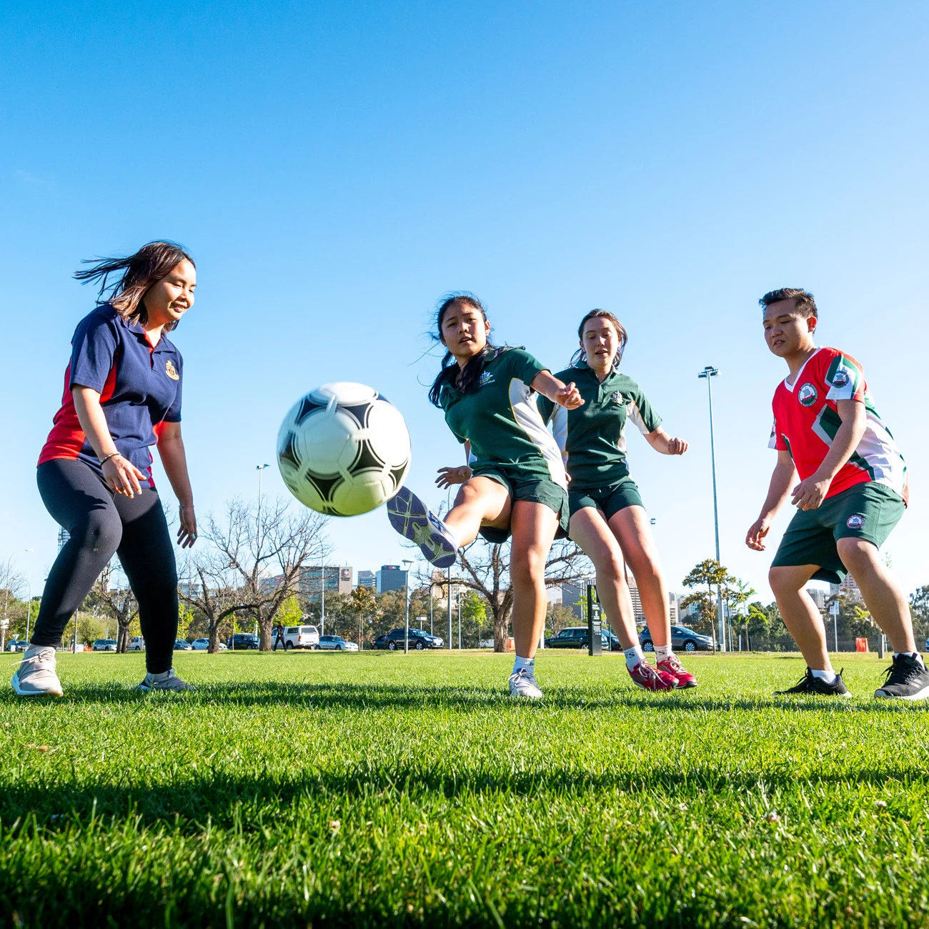 特斯拉在上 特斯拉在上